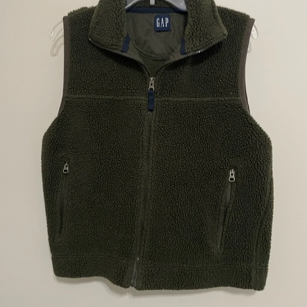 GAP Olive Fleece Vest- Size XS~~ Outdoor or Hiking